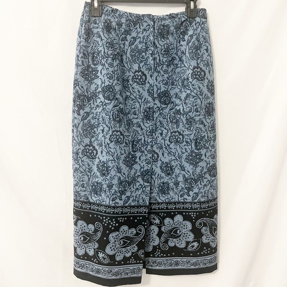 🟢Sag Harbor Blue Floral Paisley Skirt Size 4P - Picture 3 of 7